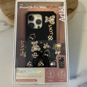 Artikl POP CHARMS iPhone 16 Pro Max Phone Case Crysral/Enamel/Teddy Bear/Blk/Wht